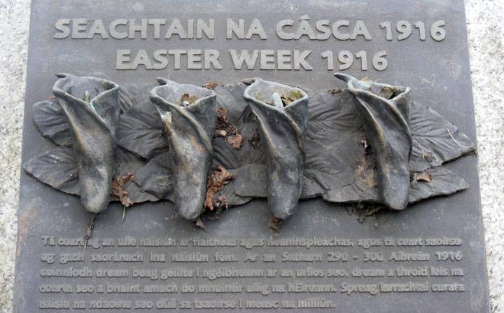 Easter Week 1916 Memorial photographed by Siobhán Farrelly. Courtesy of Dublin City Public Libraries (Picture Parnell Square Collection). 