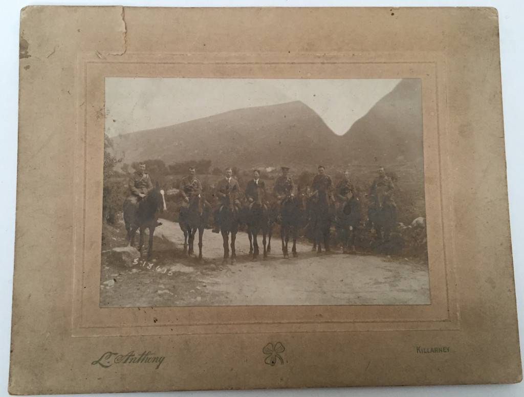 Killarney 1915 group shot front